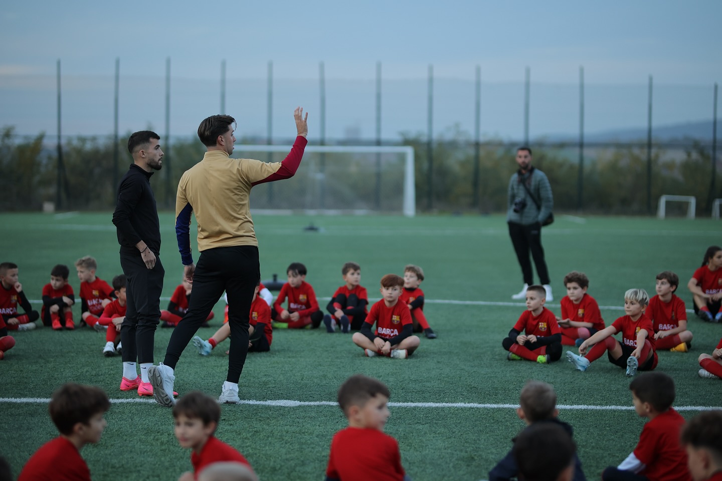 Mbi 230 fëmijë “pushtuan” Kampin e Barçës në Kosovë