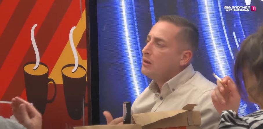 Pyetja e Rezit acaron debatin në darkën e të nominuarve (VIDEO)