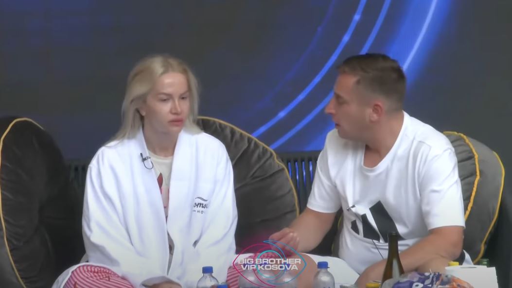 “Ajo është e sëmurë”, thotë Rezi për Gresën (VIDEO)