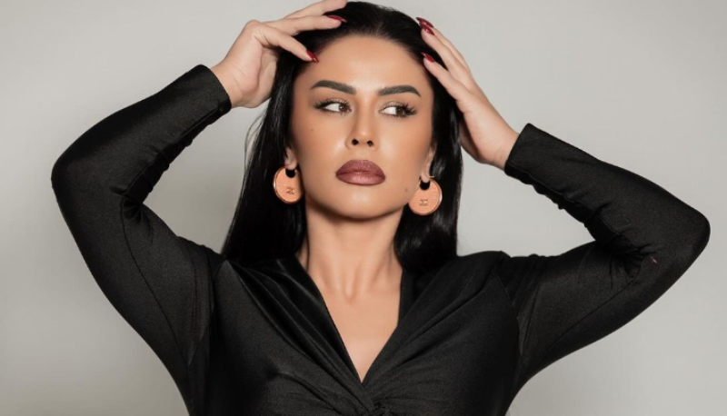 Shkurte Gashi po shkëlqen e veshur me të zeza