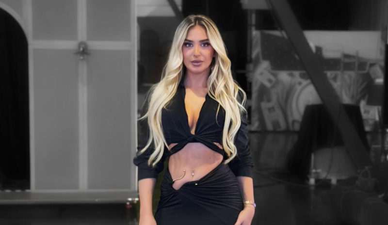 Vesa Smolica sensuale në paraqitjen e fundit
