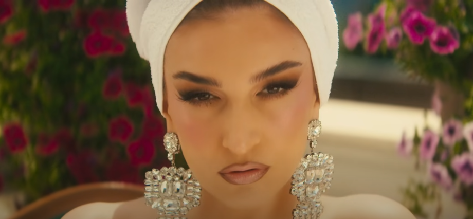 Yllka Kuqi  pyet “A ke ti zemër” në këngën e re
