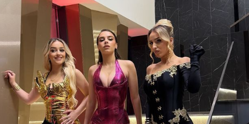 Aida Doçi me motrat e saj shkëlqyen në dasmën e Adrit dhe Ilirianës