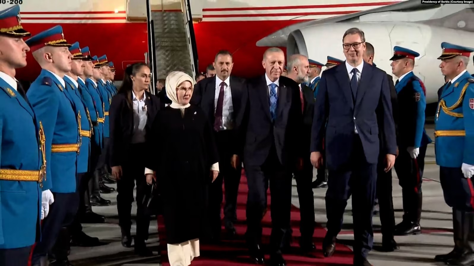 Erdogani në Beograd për takime me Vuçiqin dhe një forum biznesor