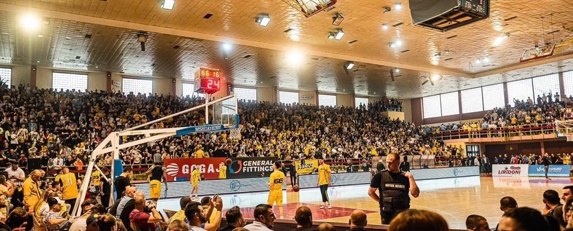 42-42 pas 20 minutave në "Karagaç", Pejës i përjashtohet trajneri