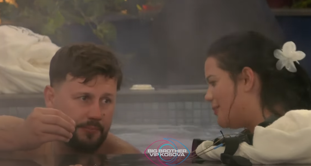 Gresa e acaron Mevlanin: Vërehesh se ke kryer fakultetin në rrugë (VIDEO)