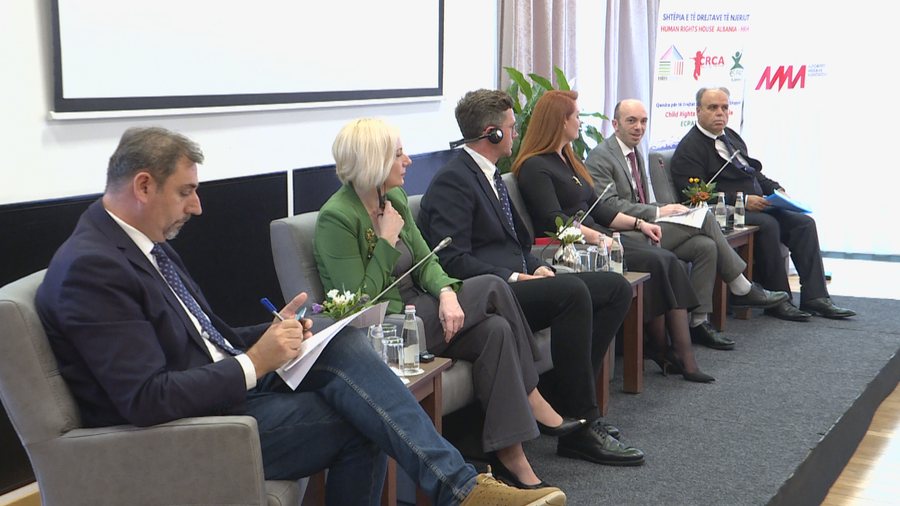 Shqipëri: Siguria në rrjetet sociale, drejtues të TikTok-ut takim me përfaqësues të institucioneve