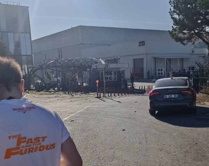 Pesë të vdekur në “sulmin terrorist” ndaj kompanisë turke të hapësirës ajrore - 2 nga ta sulmues