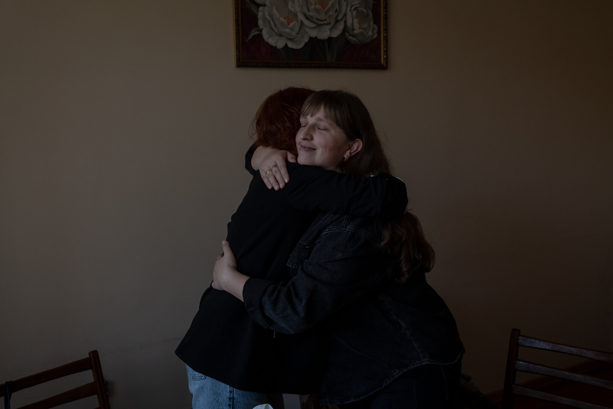 "I flas te varri": Si e përballojnë dhimbjen gratë e ushtarëve të vrarë ukrainas?