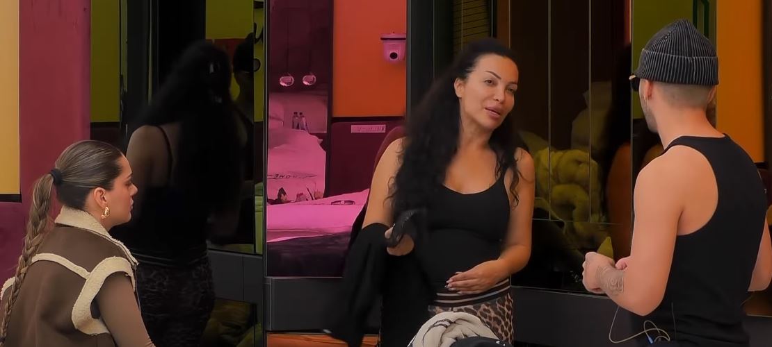 "Lojë e pistë", Rovena e prekur nga veprimi i Xhenetës