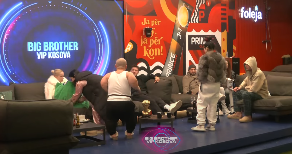 Burimi shkakton të qeshura: Puna jem është me i kqyr punët e hallkut (VIDEO)