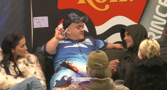 ''Tre ditë para se të hyja në Big Brother'', Burimi përgjigjet për marrëdhënien e tij të herës së fundit (VIDEO)