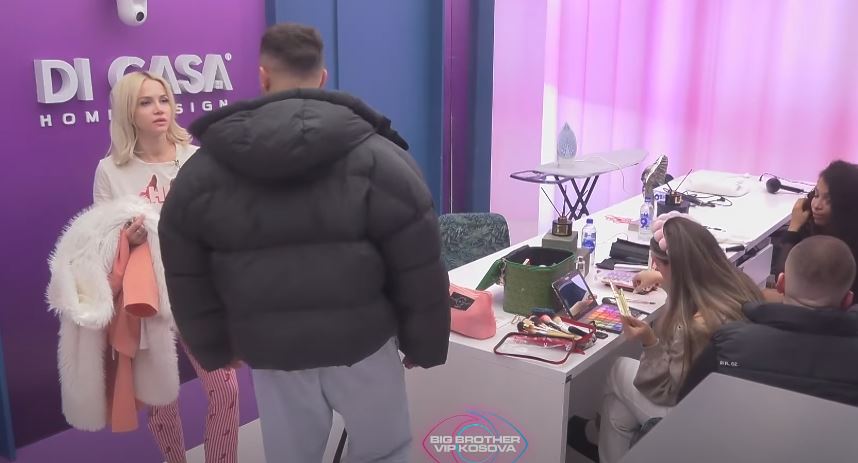 Edi iu kërkon banorëve që t’i përgatisin vezë (VIDEO)