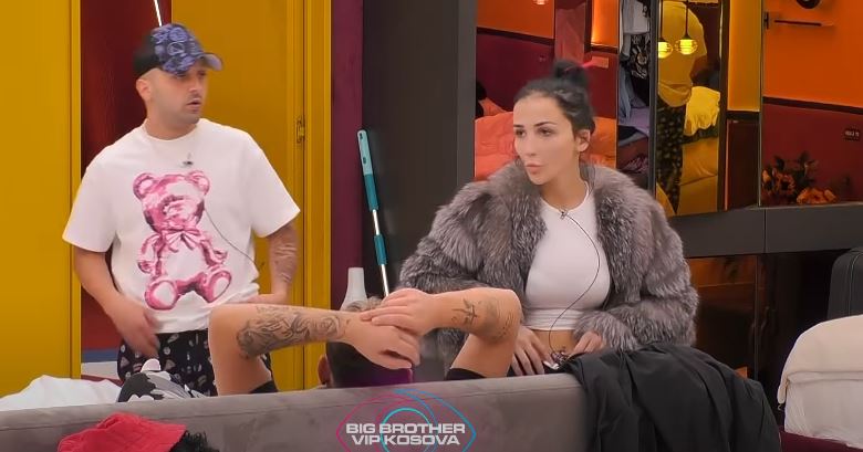 "A po largohesh nga shtrati", Xheneta i drejtohet Gjestit, ky i fundit e shokon me përgjigje (VIDEO)