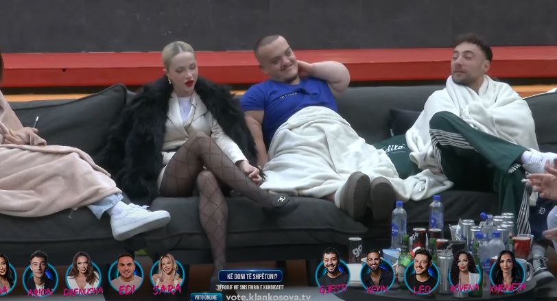 Edi nuk ndalet me komplimente ndaj Sarës (VIDEO)