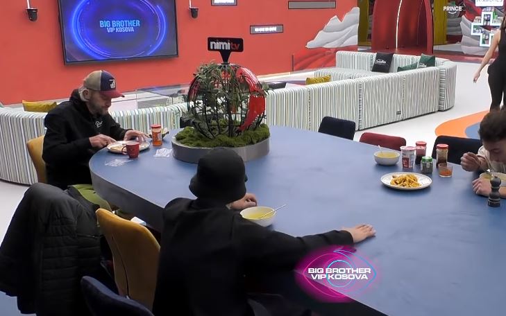 Xuxi:Vullneti po luan me 3-4 letra (VIDEO)