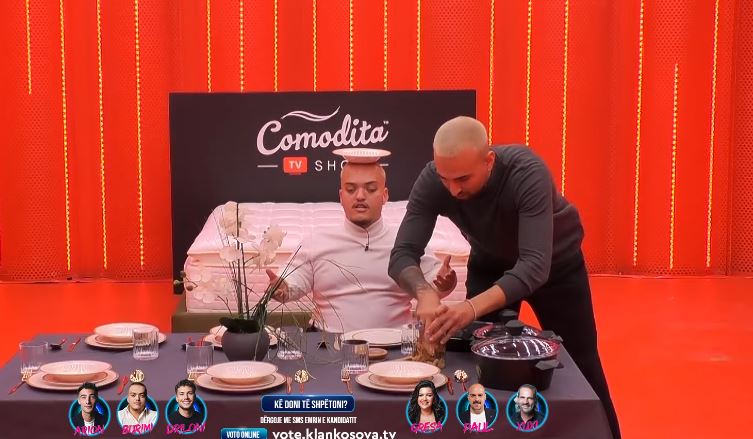 Kevin dhe Burimi gjejnë një mënyrë interesante për prezantimin e produkteve të 'Comodita Home' (VIDEO)