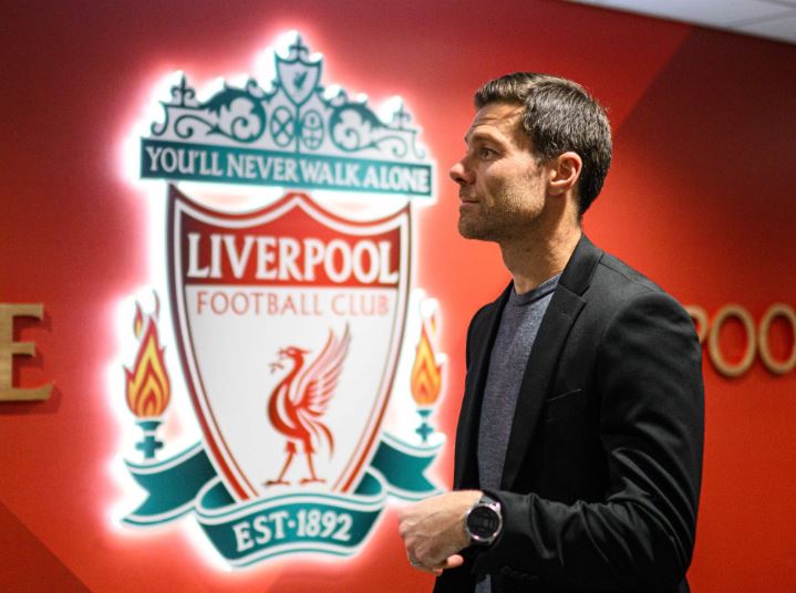 Xabi Alonso kthehet në Anfield si kundërshtar