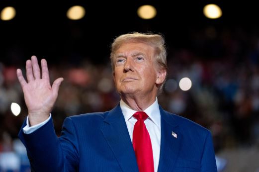 Trumpi fiton Karolinën e Veriut