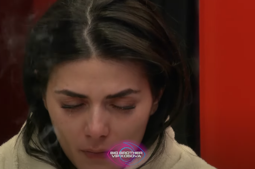 Ndarja e shtratit me Gjestin, Diana shpërthen në vaj (VIDEO)