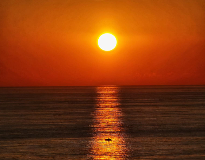 Perëndimi zbukuron Durrësin – Rama ndan fotografitë