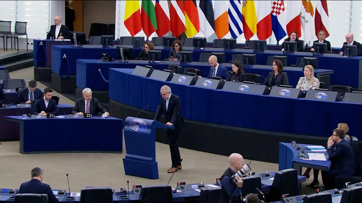 Eurodeputetët riafirmojnë mbështetje të fortë për Ukrainën, kërkojnë rritjen e ndihmave