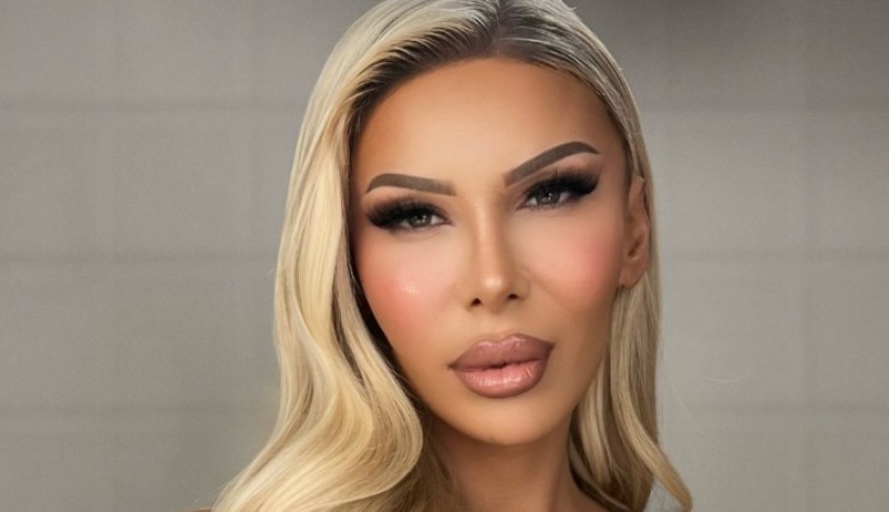 Edona James plot elegancë në paraqitjen e fundit