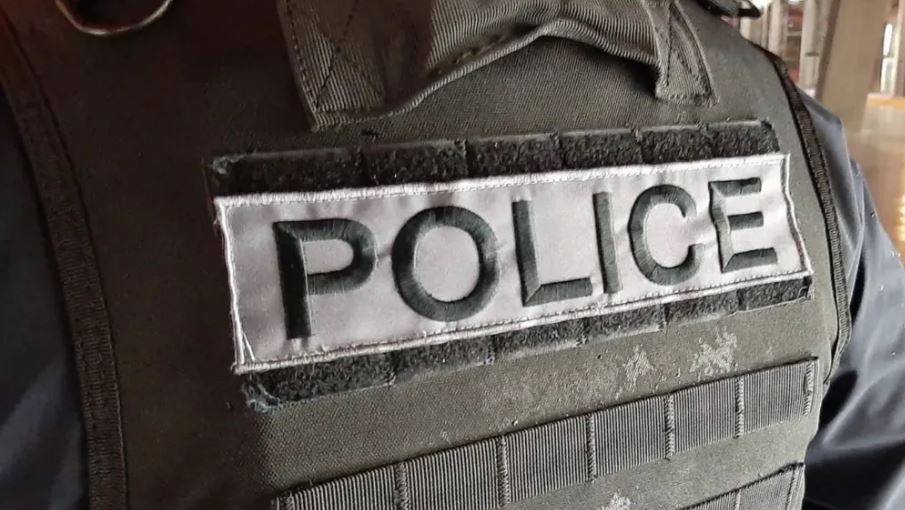Të shtënat në Francë lënë pesë të plagosur, shkaktojnë përleshje mes 600 personave