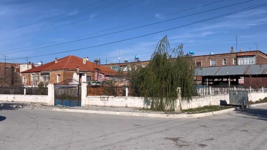 Dalin detaje të reja lidhur me dyshimet se një 44-vjeçar abuzoi seksualisht me një të mitur në Maliq