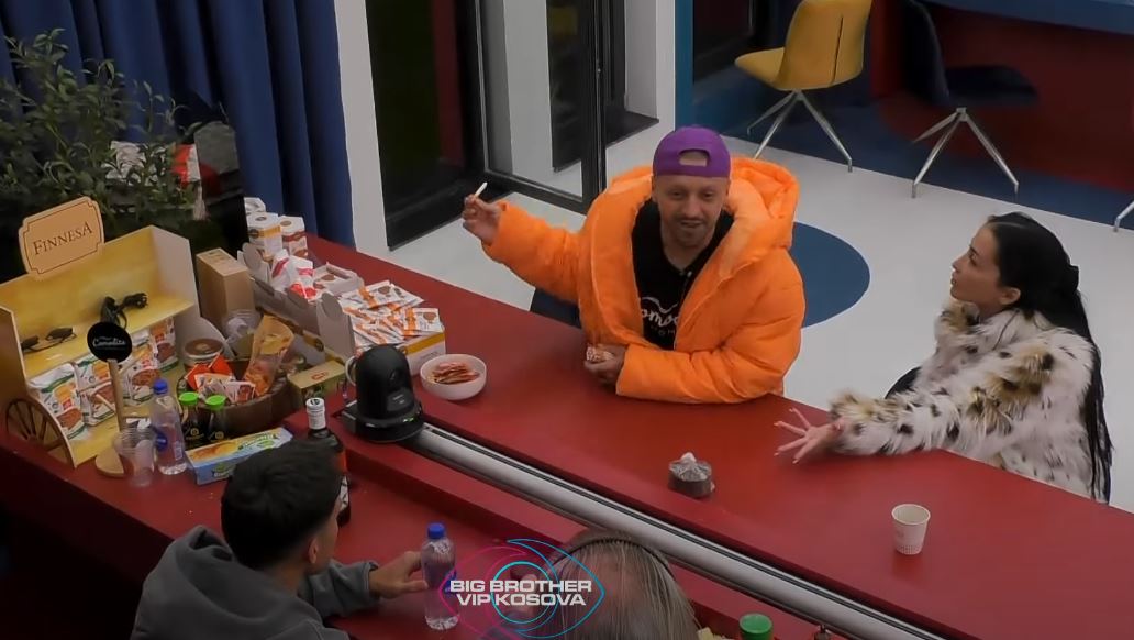 Debat i ashpër mes Xhenetës dhe Gjestit: Ti s’ki lojë tënden, më shfrytëzon mua (VIDEO)