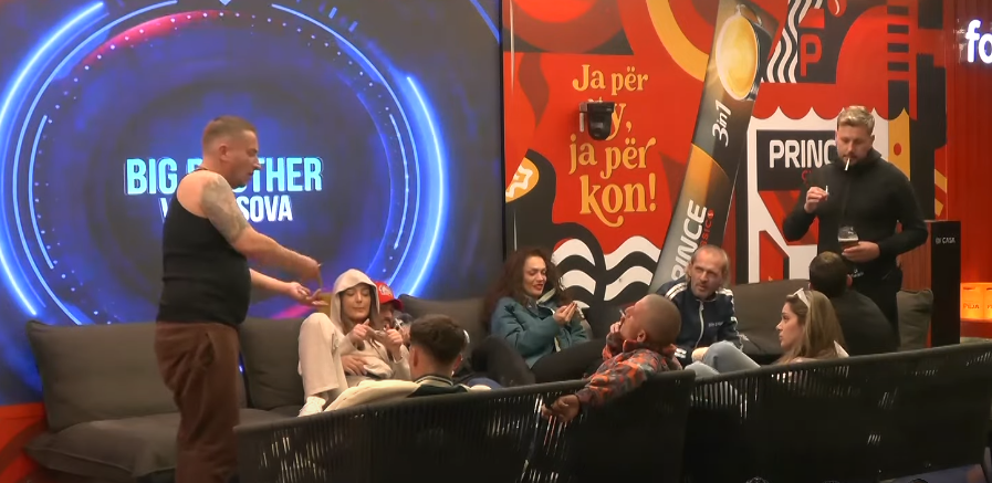 Rezi i ankohet Kapitenit të Javës për ushqimin: Sara grekofile, Arioni dudum vërdallë pas Dianës (VIDEO)