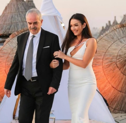 Dedikimi emocionues i Jonida Vokshit pak ditë pasi humbi babanë