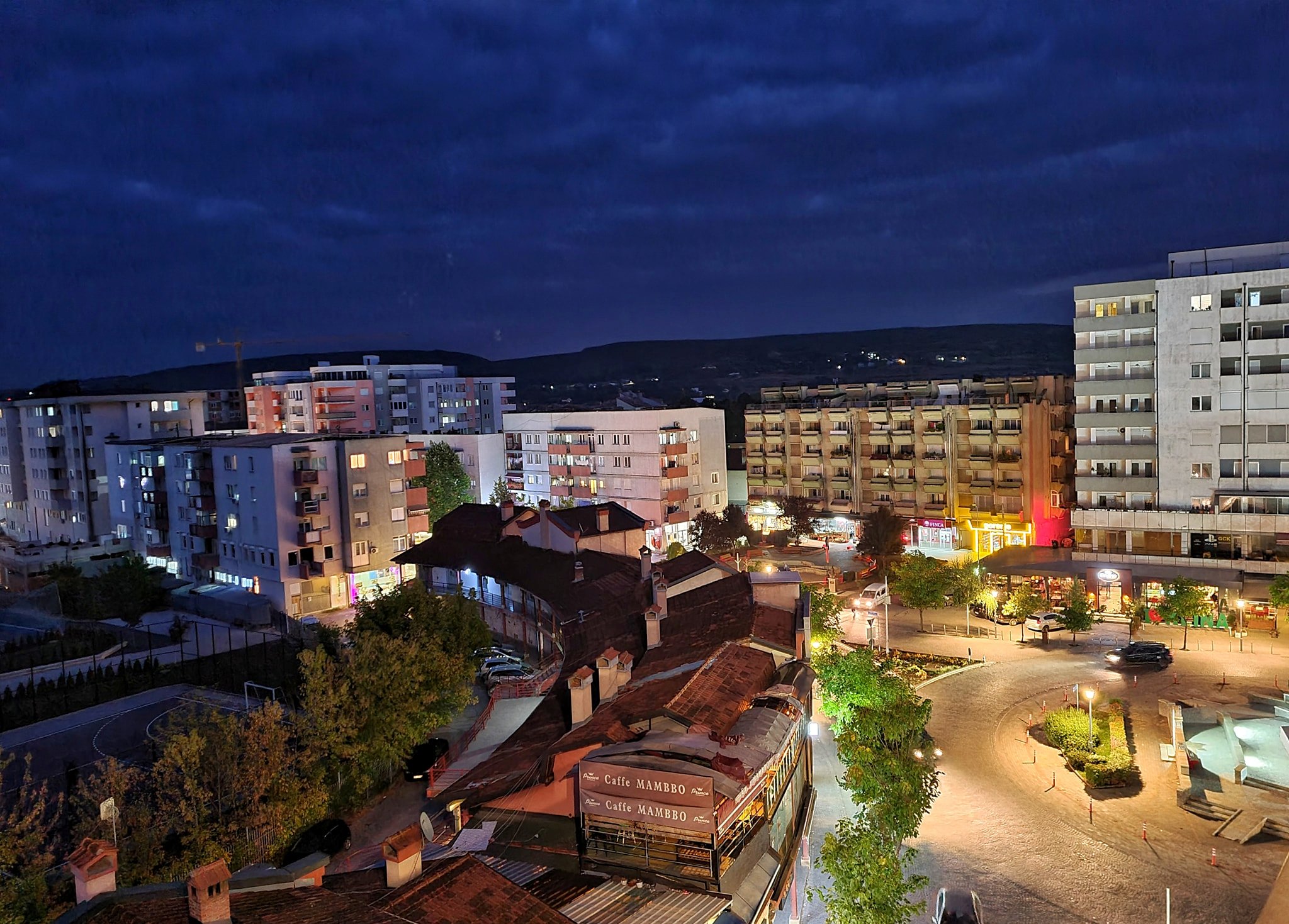 Pamje nga vendi ku ndodhi vrasja në Klinë (FOTO)