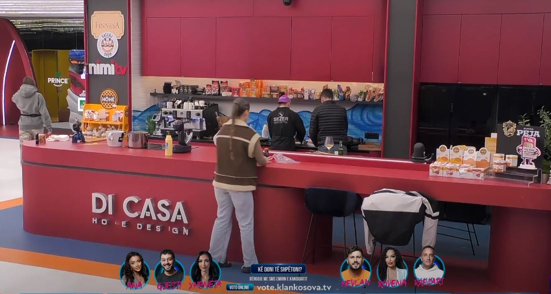 Lela ankohet për punët në kuzhinë: Si me kanë 200 veta jo 20 (VIDEO)
