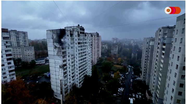 Dhjetëra drone u rrëzuan në një sulm pesëorësh në Kiev