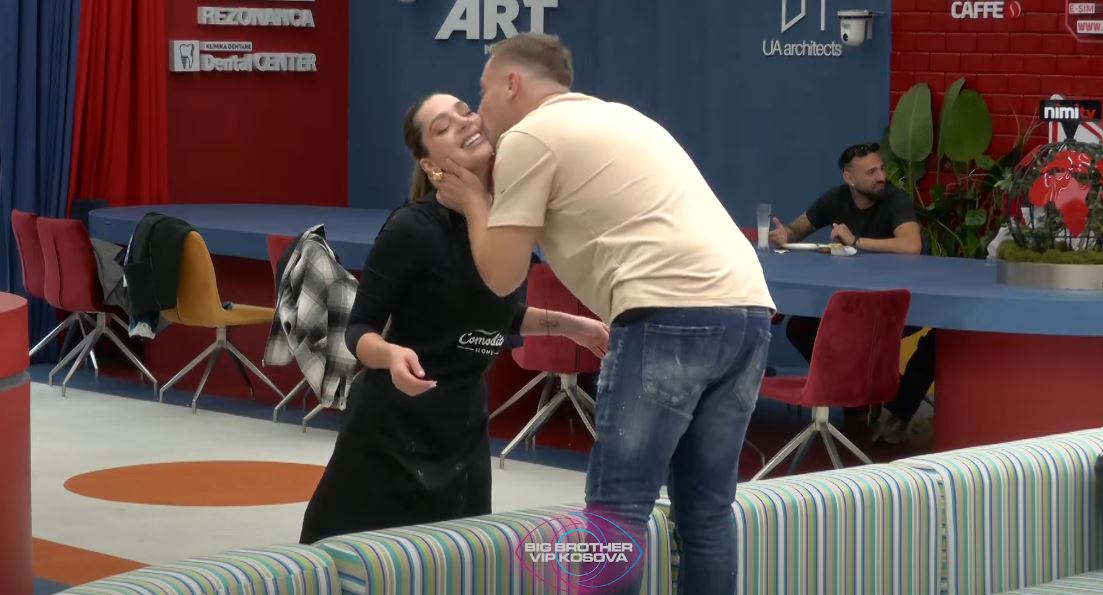 Rezi puth Lelën (VIDEO)