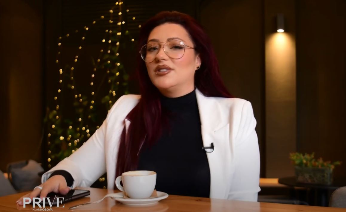 Si është një ditë e Ronela Hajatit? (VIDEO)