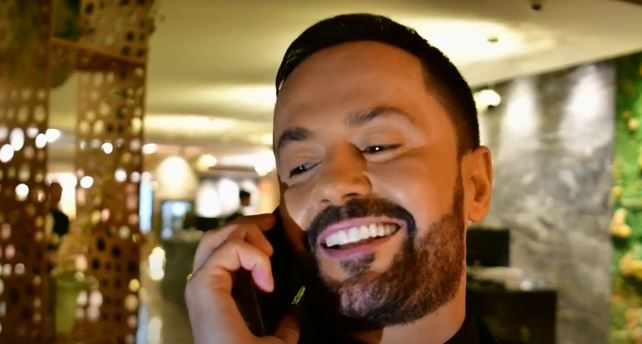 Sinan Hoxha kërkon falje publike! (VIDEO)