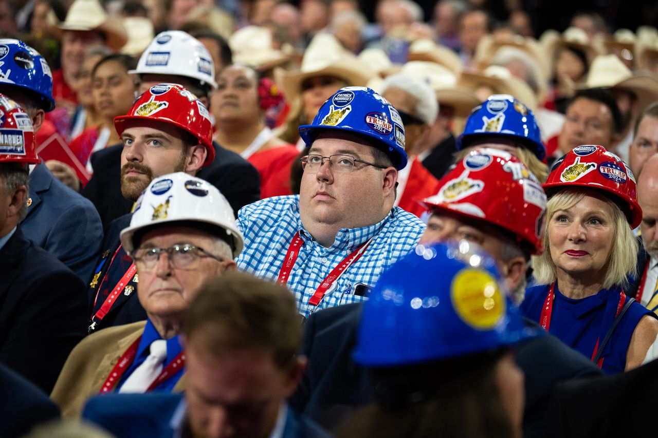 Trumpi pritet të fitojë në West Virginia
