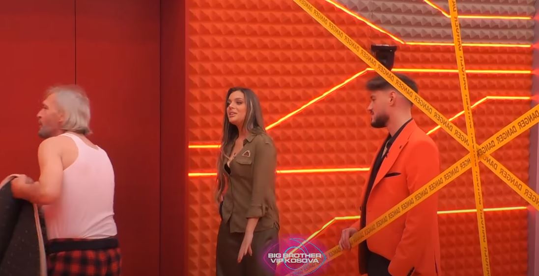 Lela dhe Leo provokojnë Xuxi dhe Kevinin