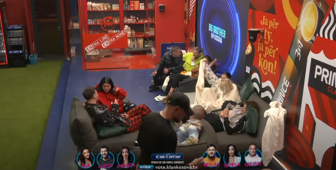 Çfarë mund të thuash në shtrat dhe duke ngrënë ushqim? Banorët tregojnë gjëegjëza (VIDEO)