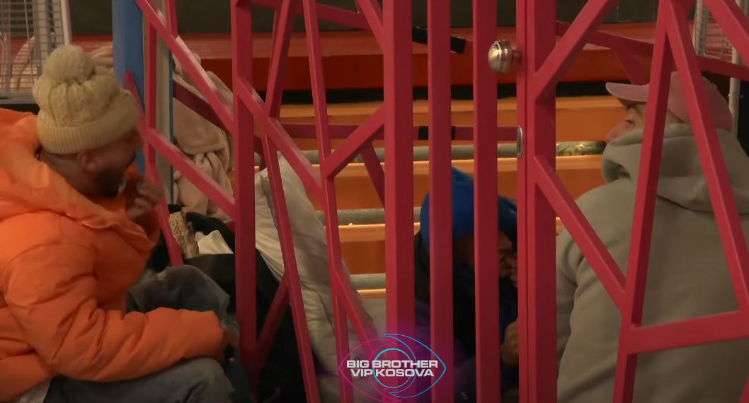 Diana, Gjestit: Largohu nga këtu, nuk je i mirëseardhur (VIDEO)
