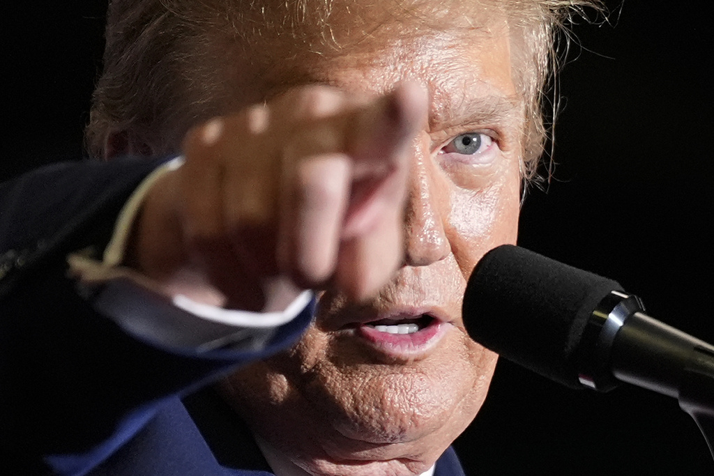 Trump thotë se përplasja e avionit dhe helikopterit mund të ishte parandaluar