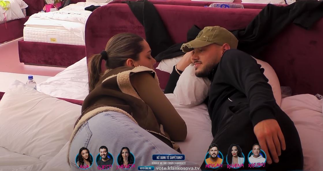 Leo dhe Lela sqarojnë shumë gjëra në 4 sy - Nuk mungojnë as momente të 'tensionuara' (VIDEO)