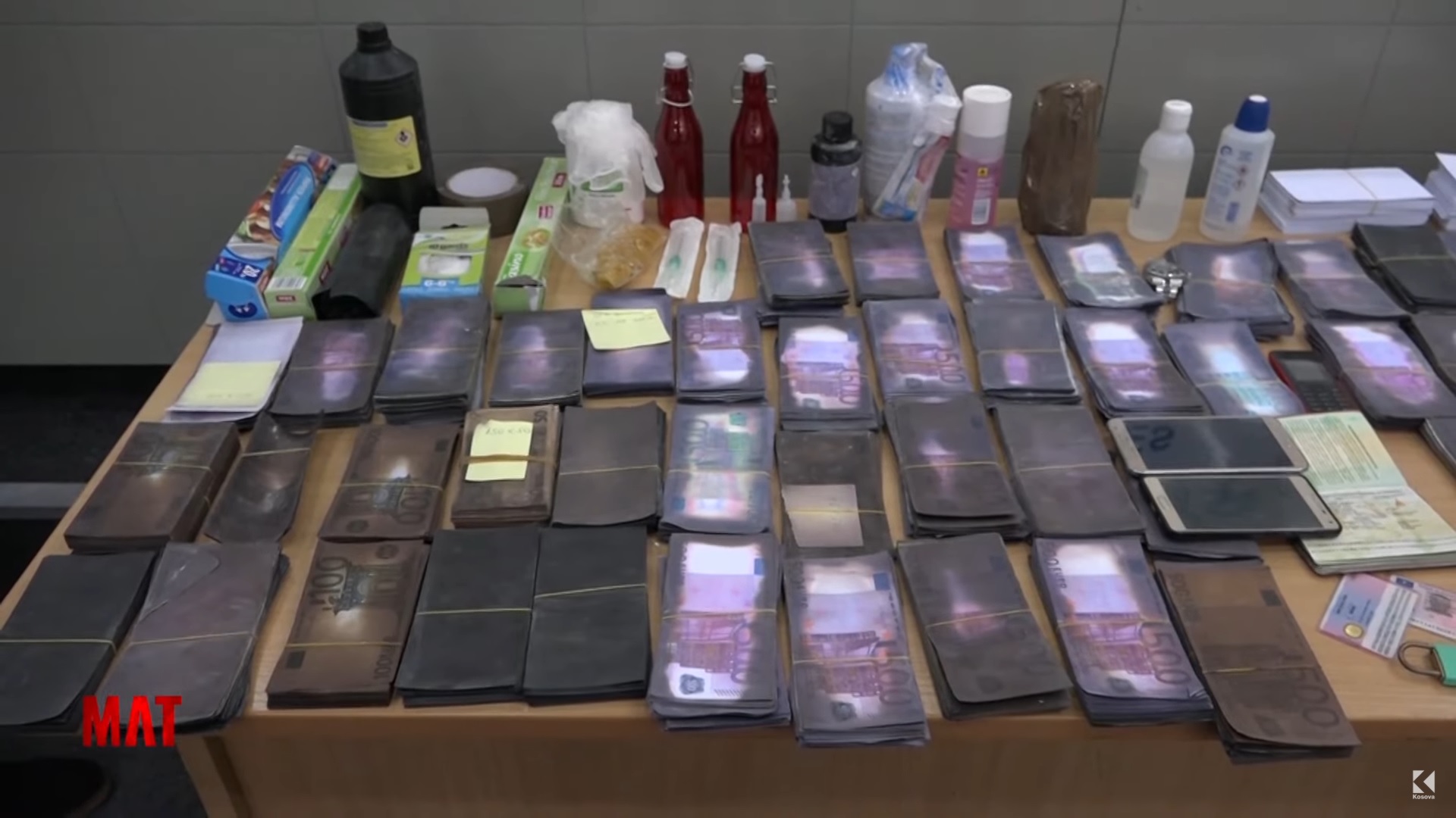 Trendi në rritje, sa mijë euro të falsifikuara i vërtetoi Agjencia e Forenzikës? (VIDEO)