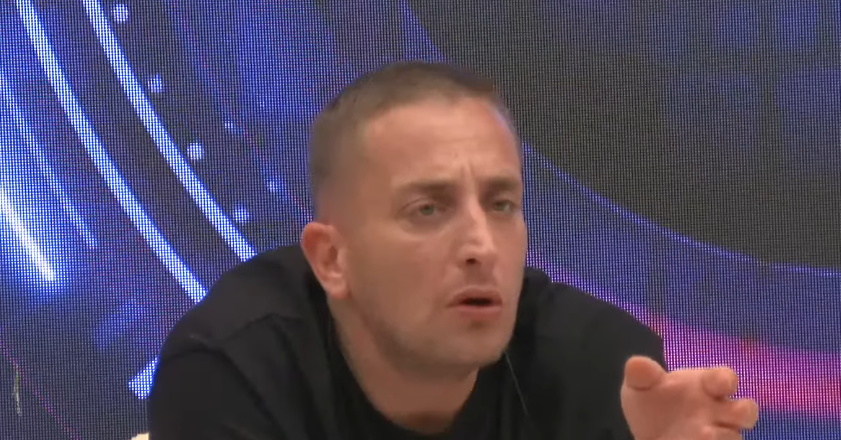 Rezi pyetet nëse ndihet i lodhur nga loja e tij? (VIDEO)