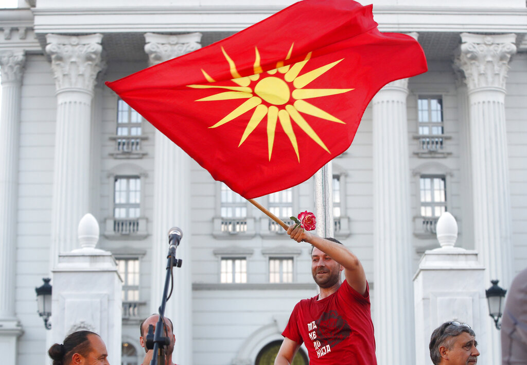 Reagime për djegien e flamurit maqedonas në Shkup, BDI thotë se u dogj edhe flamuri shqiptar