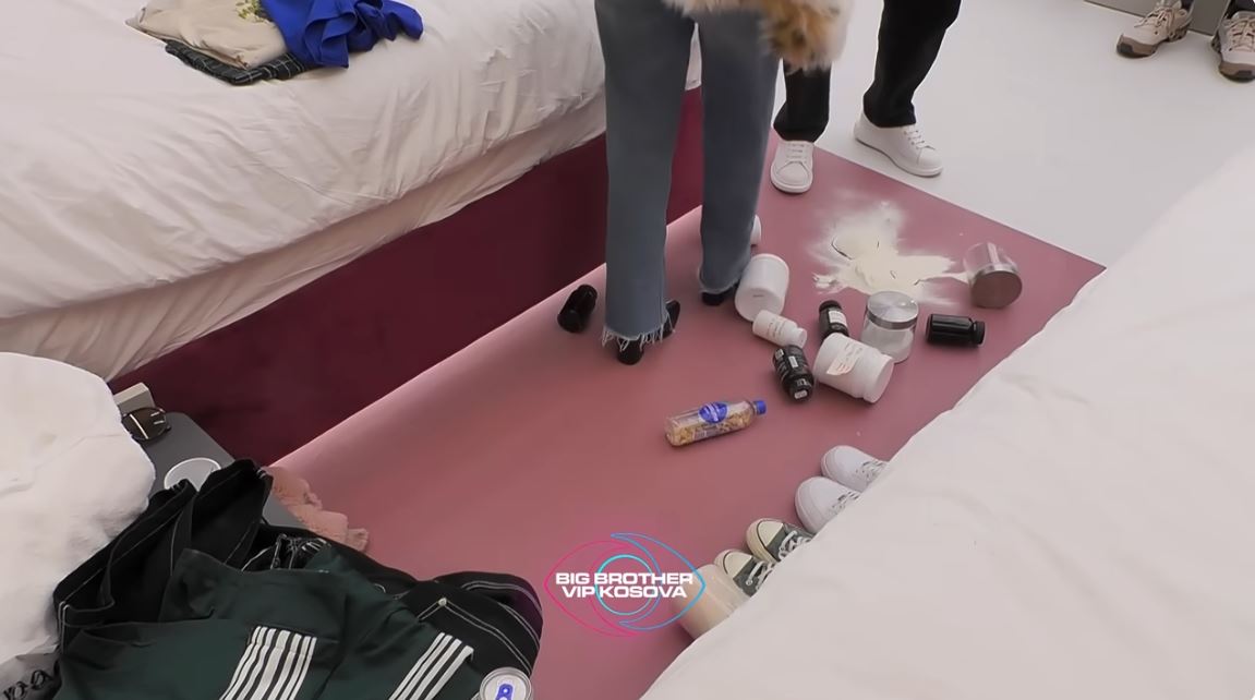 Xheneta i thyen pakot me proteina të Drilonit (VIDEO)