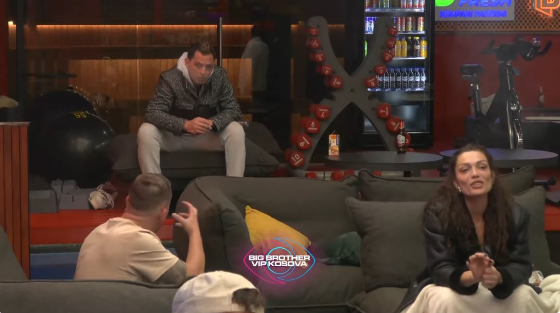 “Nuk jam kështu jashtë Big Brother” i thotë Rezi-Besfortit (VIDEO)