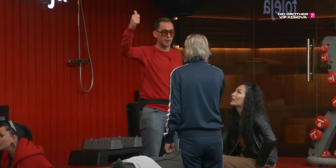 Rovena, Xuxi e Besforti komentojnë daljen e Atillës nga shtëpia (VIDEO)
